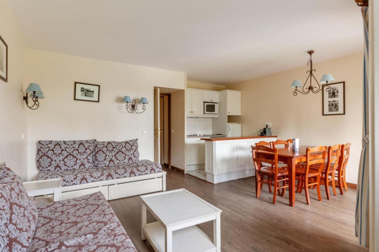 Nice 2-Br In A Residence With Pool - Deauville - Welkeys Esterno foto