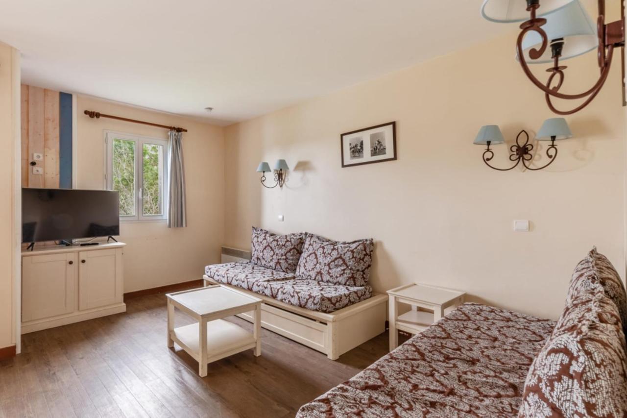 Nice 2-Br In A Residence With Pool - Deauville - Welkeys Esterno foto