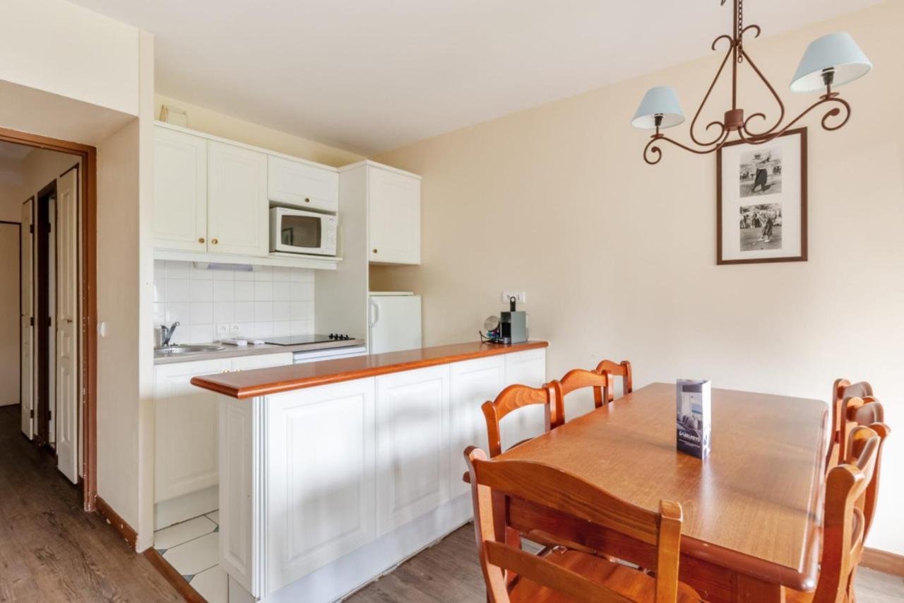 Nice 2-Br In A Residence With Pool - Deauville - Welkeys Esterno foto